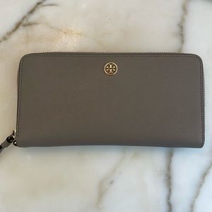 Tory Burch wallet